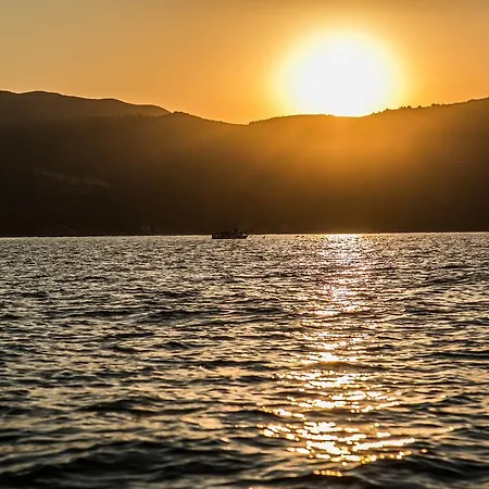 ヴィラ Chara アムリアニ